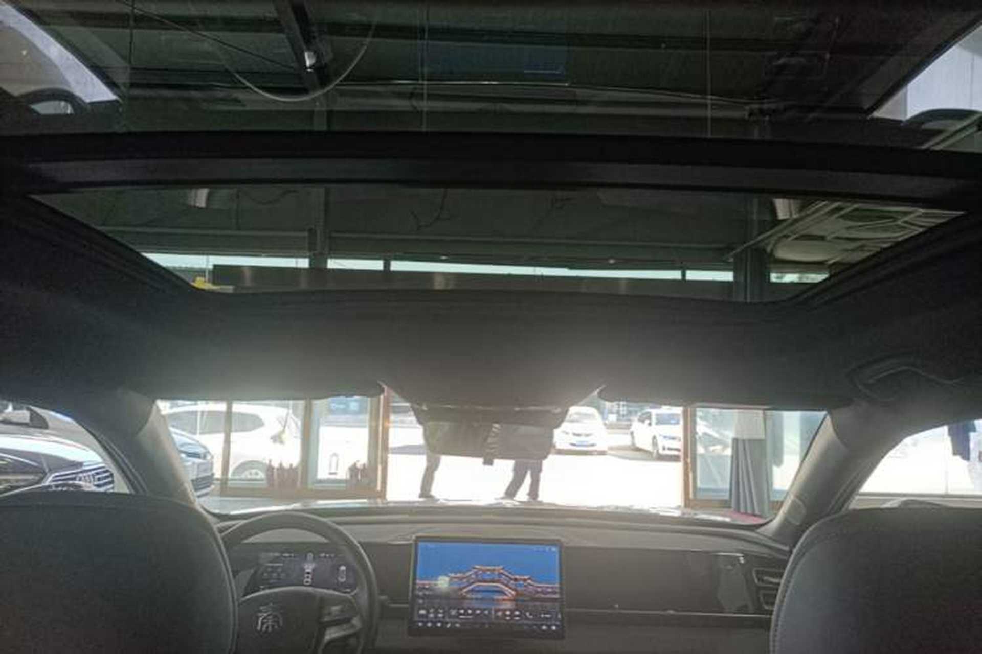 Used BYD Qin L 2025 DM-i Smart Drive 120KM Superior Model Headliner