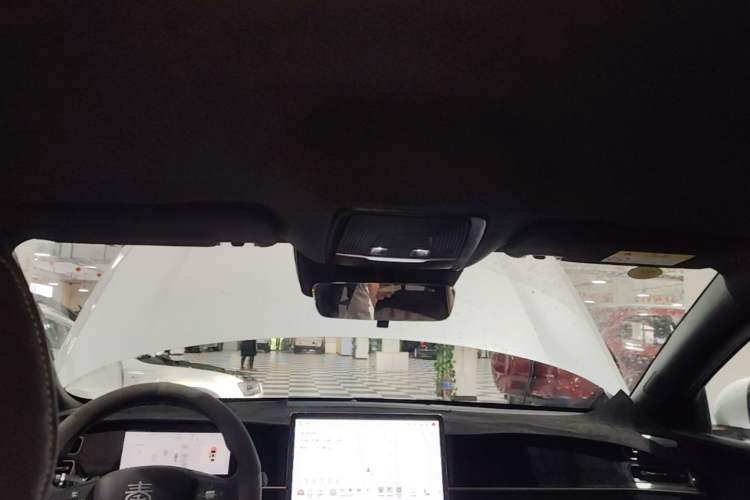Used BYD Qin L 2025 DM-i Smart Drive 80KM Leading Model Headliner