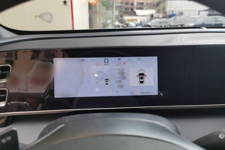 Used BYD Qin L 2025 DM-i Smart Drive 80KM Leading Model Instrument Cluster