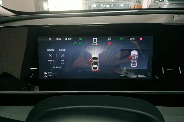 Used BYD Qin L 2025 DM-i Smart Drive 80KM Leading Model Instrument Cluster