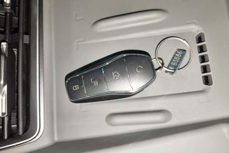 Used BYD Qin L 2025 EV 545KM Cloud Suspension Edition Interior 1