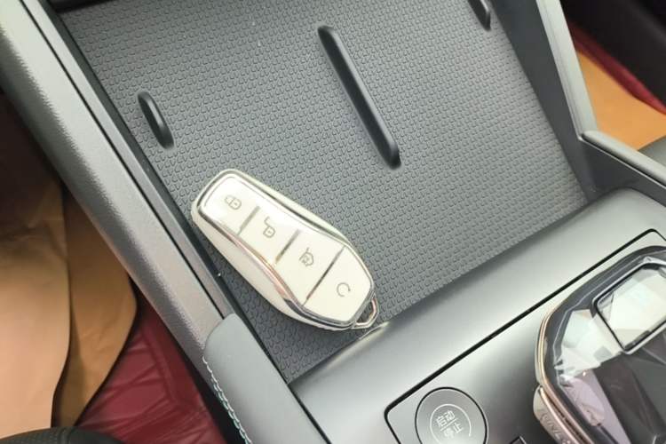 Used BYD Qin L 2025 DM-i Smart Drive 80KM Leading Model Interior 1