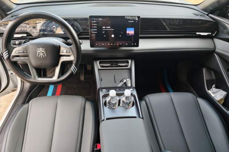Used BYD Qin L 2025 EV 470KM Leading Edition Interior 1