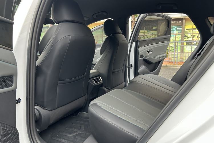Used BYD Qin L 2025 DM-i Smart Drive 80KM Leading Model Interior 2