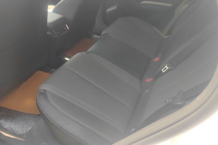 Used BYD Qin L 2025 DM-i Smart Drive 80KM Leading Model Interior 2