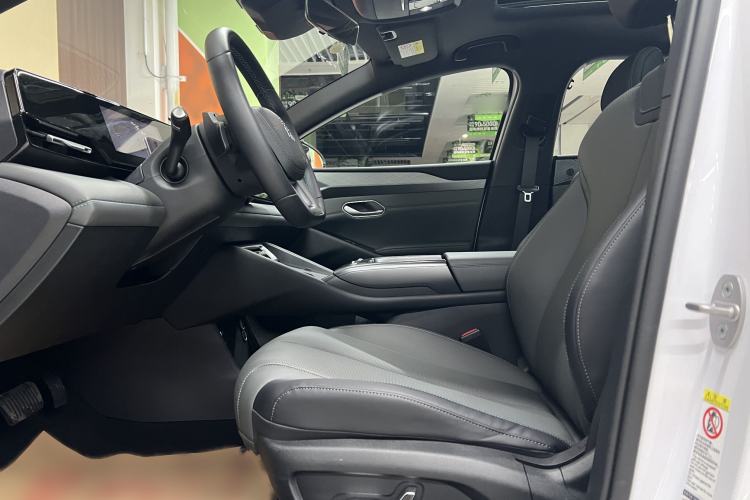 Used BYD Qin L 2025 EV 545KM Beyond Version Interior 2