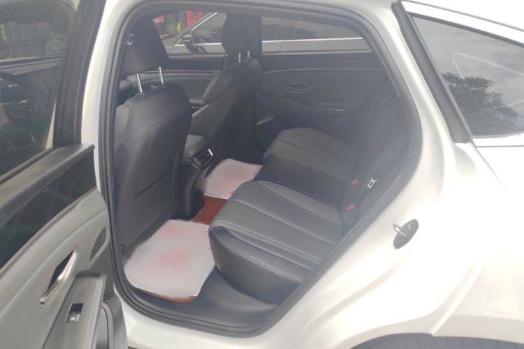 Used BYD Qin L 2025 DM-i Smart Drive 80KM Leading Model Interior 2