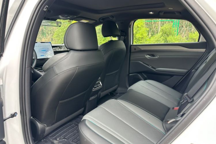 Used BYD Qin L 2025 EV 545KM Cloud Suspension Edition Interior 3