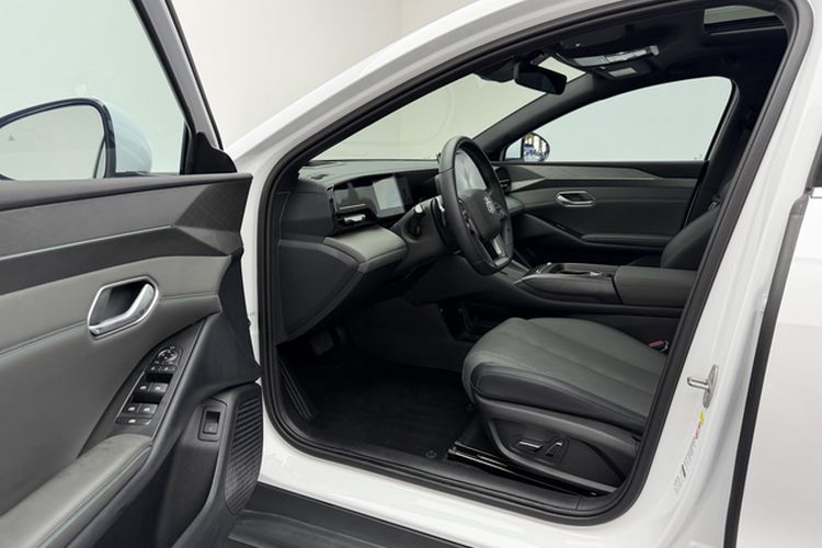 Used BYD Qin L 2025 EV 545KM Beyond Version Interior 4