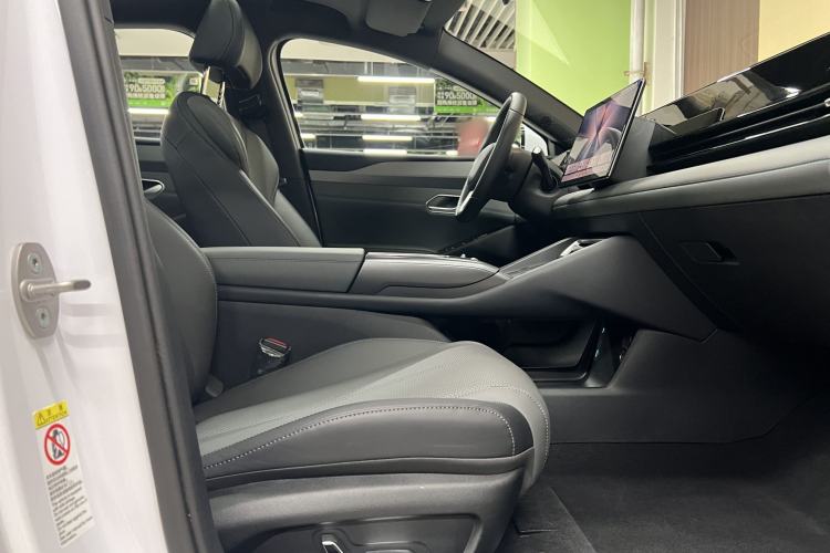 Used BYD Qin L 2025 EV 545KM Beyond Version Interior 4