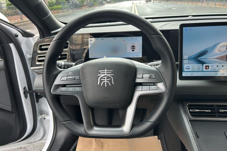 Used BYD Qin L 2025 DM-i Smart Drive 80KM Leading Model Interior 6