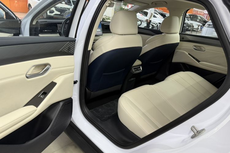 Used BYD Qin L 2025 EV 545KM Beyond Version Interior 7