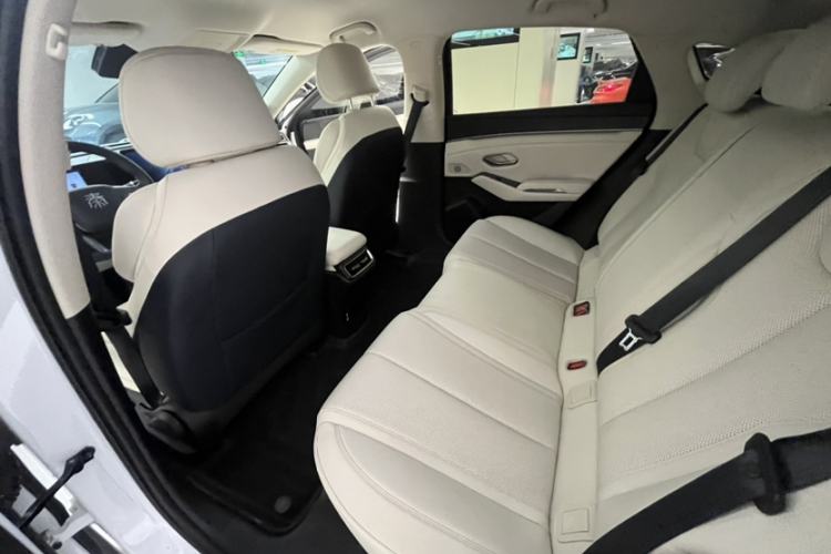 Used BYD Qin L 2025 DM-i Smart Drive 80KM Leading Model Interior 7