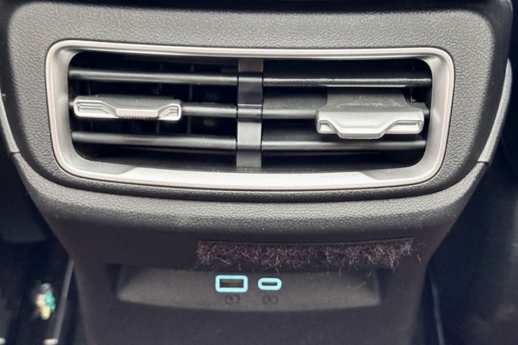 Used BYD Qin L 2025 EV 470KM Leading Edition Interior 9