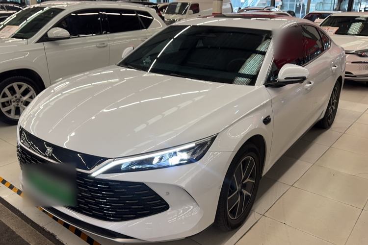BYD Qin L 2025 DM-i Smart Drive 120KM Superior Model