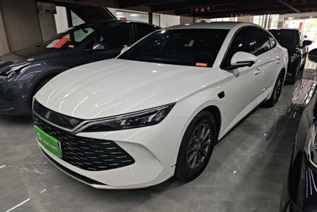 BYD Qin L 2025 DM-i Smart Drive 80KM Leading Model usata