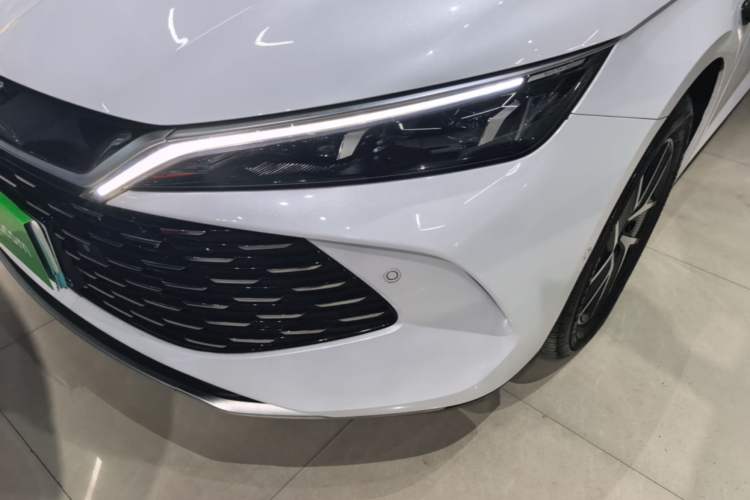 Used BYD Qin L 2025 DM-i Smart Drive 120KM Superior Model Left Front Headlight