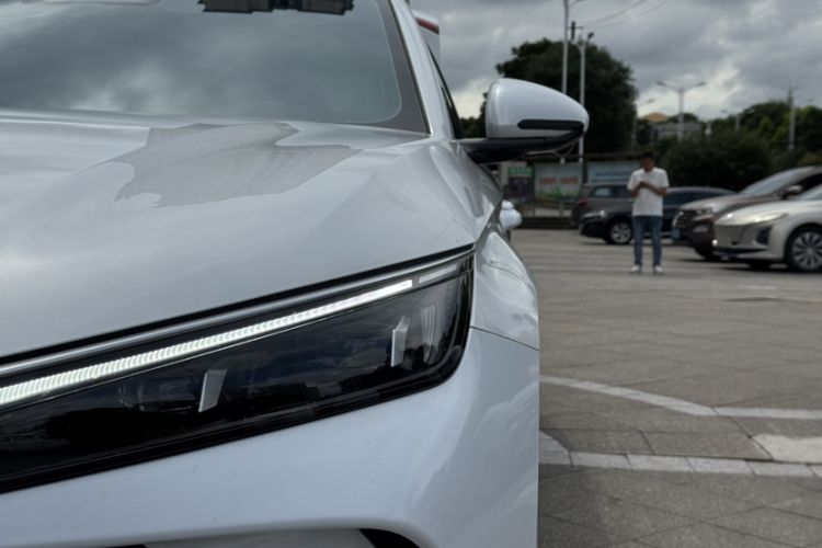 Used BYD Qin L 2025 DM-i Smart Drive 120KM Superior Model Left Front Headlight