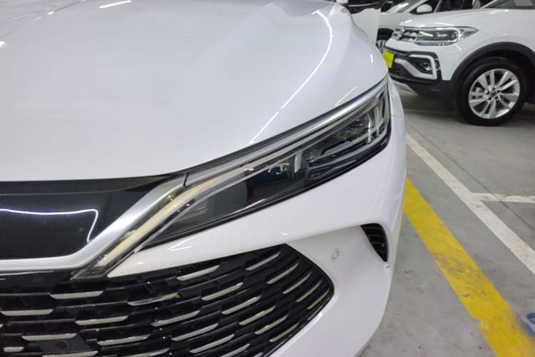 Used BYD Qin L 2025 DM-i Smart Drive 120KM Superior Model Left Front Headlight