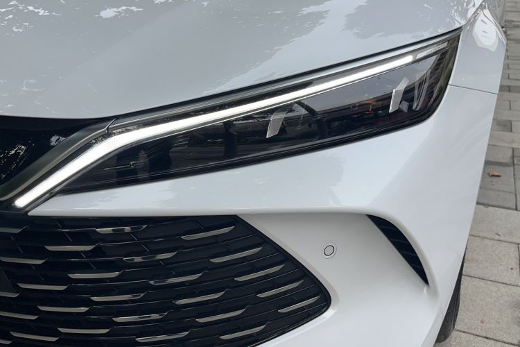 Used BYD Qin L 2025 DM-i Smart Drive 120KM Superior Model Left Front Headlight
