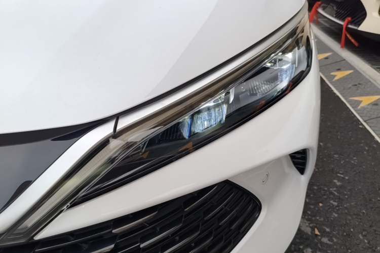 Used BYD Qin L 2025 DM-i Smart Drive 120KM Superior Model Left Front Headlight