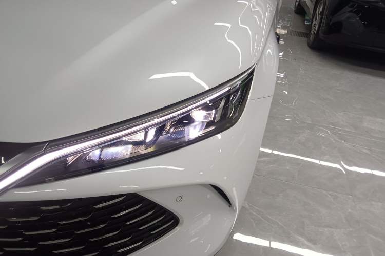 Used BYD Qin L 2025 DM-i Smart Drive 120KM Superior Model Left Front Headlight