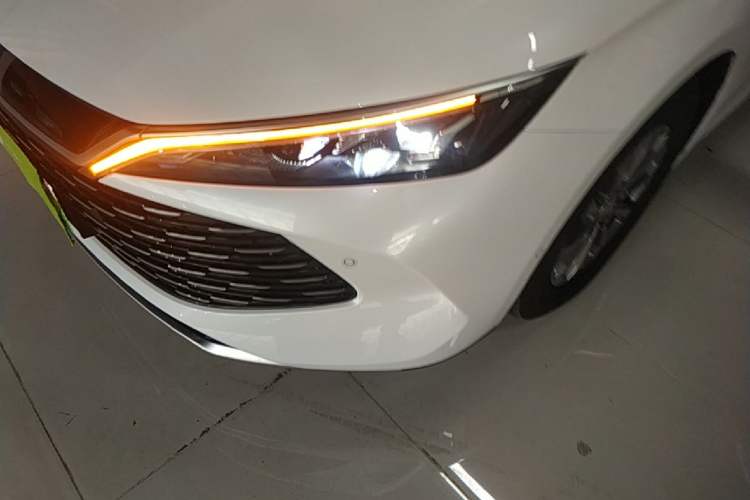 Used BYD Qin L 2025 DM-i Smart Drive 80KM Leading Model Left Front Headlight
