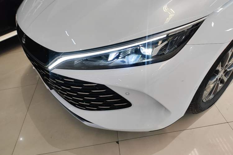 Used BYD Qin L 2025 DM-i Smart Drive 80KM Leading Model Left Front Headlight