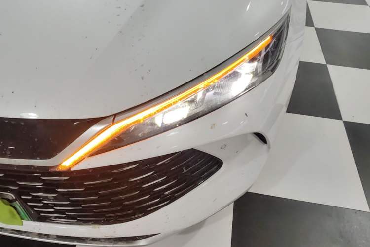 Used BYD Qin L 2025 DM-i Smart Drive 80KM Leading Model Left Front Headlight