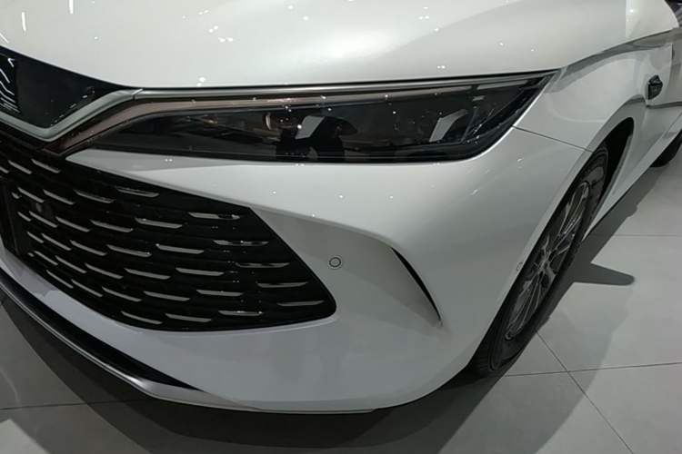 Used BYD Qin L 2025 DM-i Smart Drive 80KM Leading Model Left Front Headlight