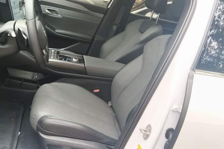 Used BYD Qin L 2025 EV 545KM Excellence Edition Left Front Seat