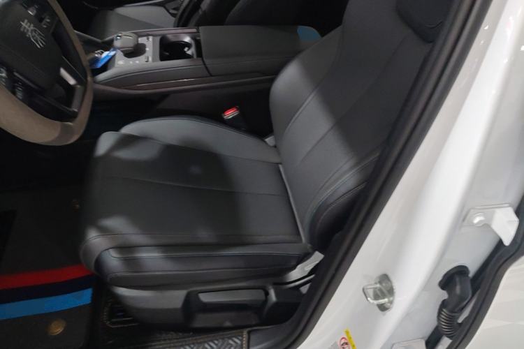 Used BYD Qin L 2025 DM-i Smart Drive 80KM Leading Model Left Front Seat