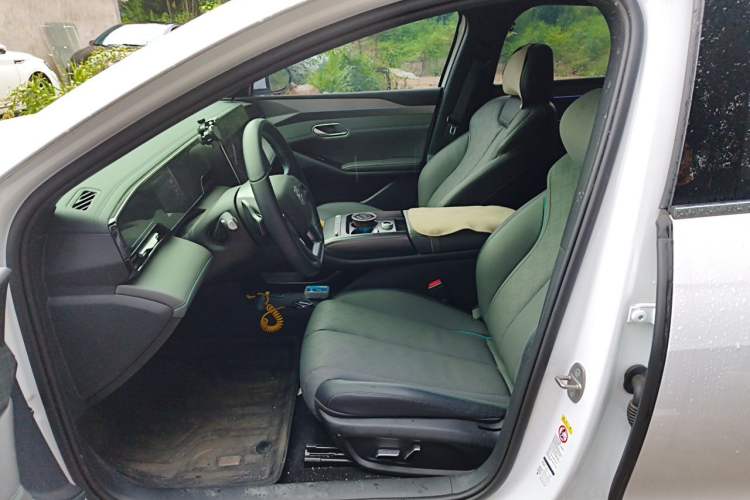 Used BYD Qin L 2025 EV 545KM Excellence Edition Left Front Seat