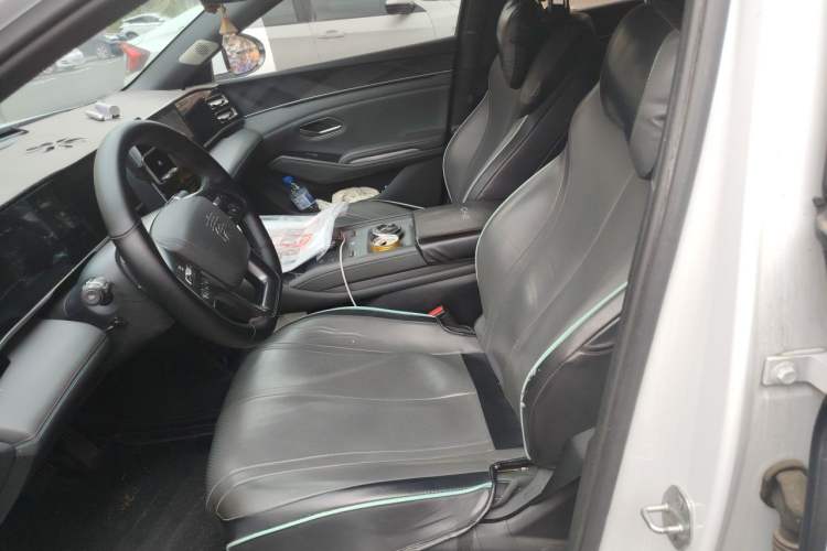 Used BYD Qin L 2025 DM-i Smart Drive 120KM Leading Model Left Front Seat