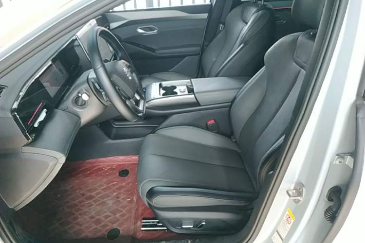 Used BYD Qin L 2025 EV 545KM Excellence Edition Left Front Seat