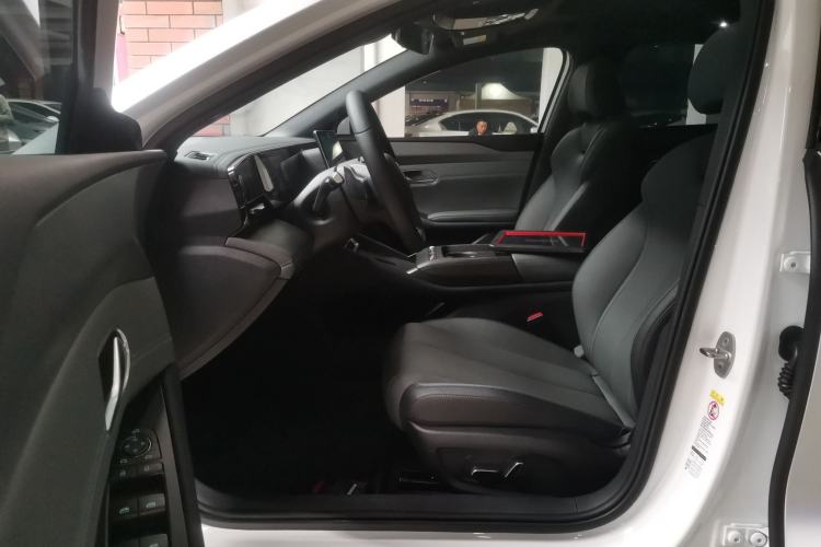 Used BYD Qin L 2025 EV 545KM Beyond Version Left Front Seat