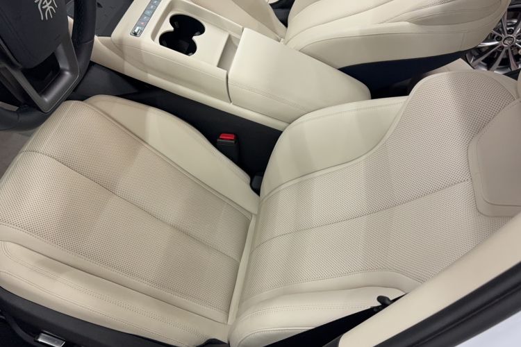 Used BYD Qin L 2025 EV 545KM Beyond Version Left Front Seat