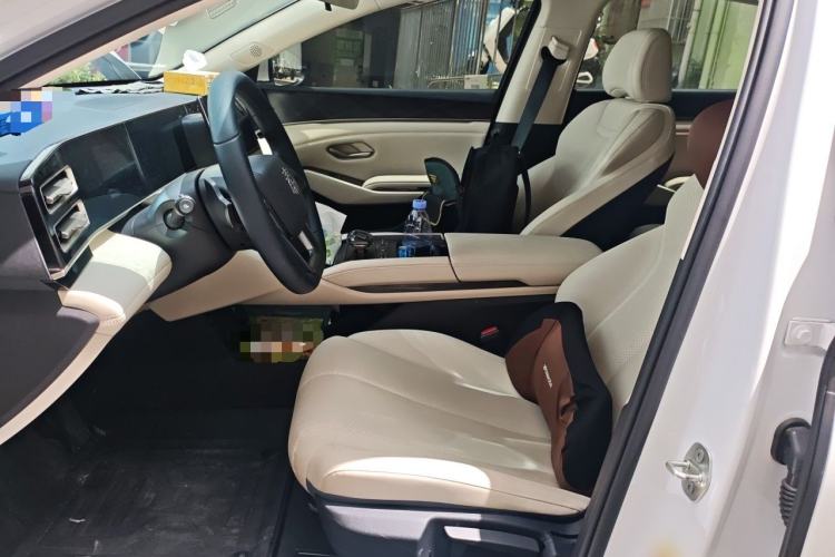 Used BYD Qin L 2025 DM-i Smart Drive 80KM Leading Model Left Front Seat