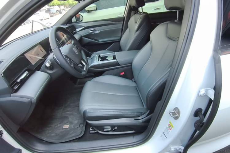 Used BYD Qin L 2025 EV 545KM Beyond Version Left Front Seat