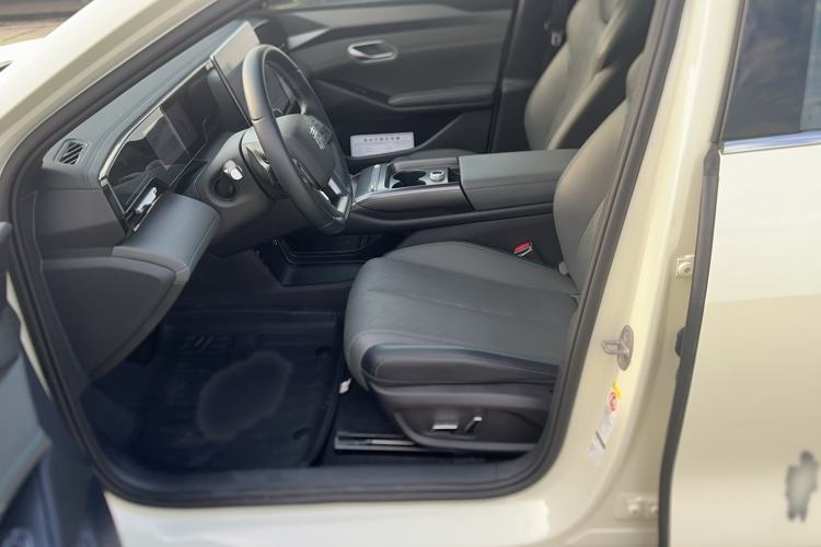 Used BYD Qin L 2025 EV 545KM Excellence Edition Left Front Seat