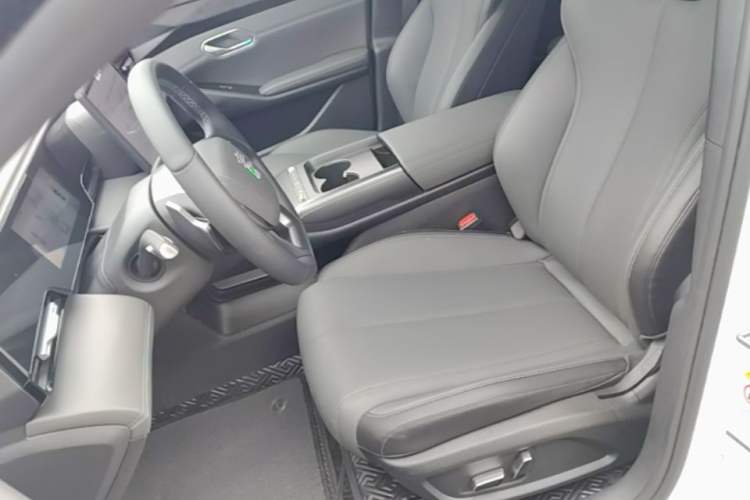 Used BYD Qin L 2025 EV 470KM Leading Edition Left Front Seat