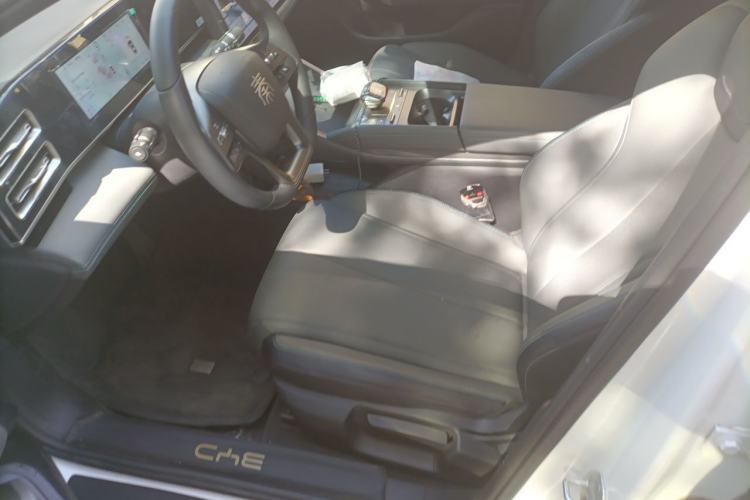 Used BYD Qin L 2025 DM-i Smart Drive 80KM Leading Model Left Front Seat