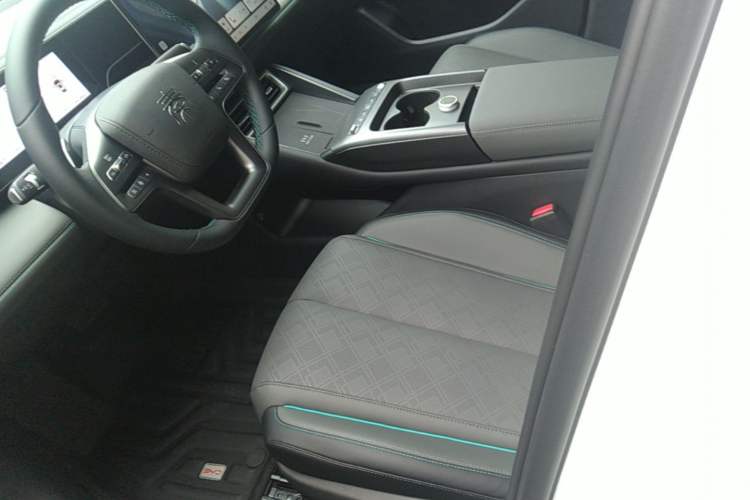 Used BYD Qin L 2025 EV 545KM Cloud Suspension Edition Left Front Seat