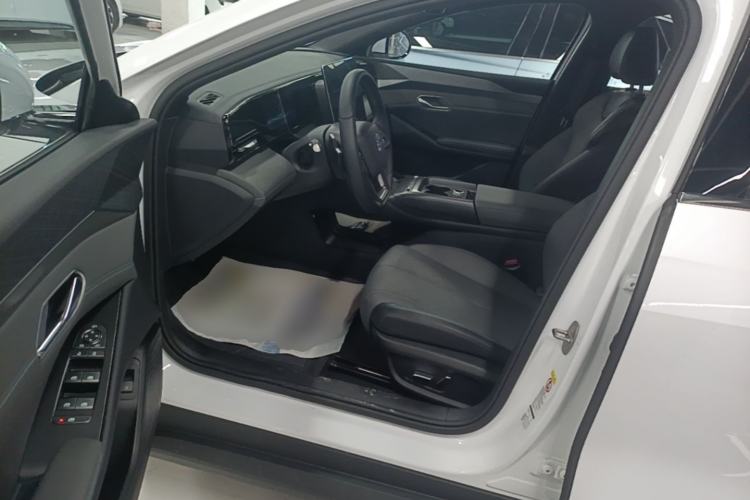 Used BYD Qin L 2025 EV 545KM Excellence Edition Left Front Seat