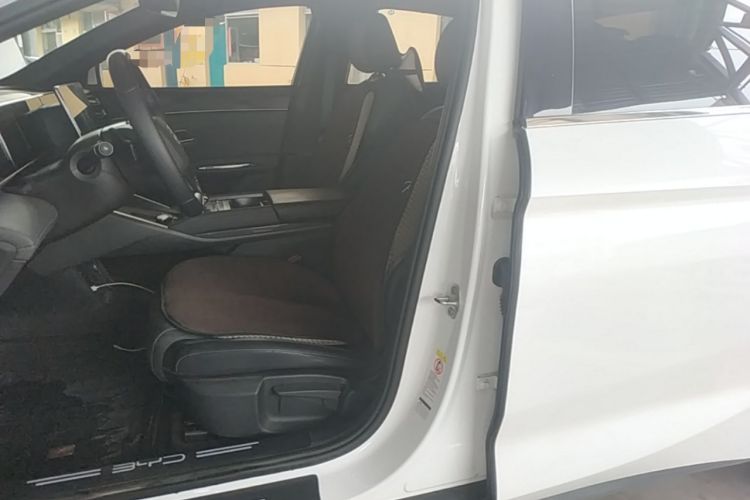 Used BYD Qin L 2025 DM-i Smart Drive 80KM Leading Model Left Front Seat