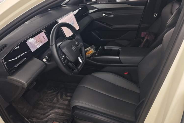 Used BYD Qin L 2025 EV 545KM Beyond Version Left Front Seat