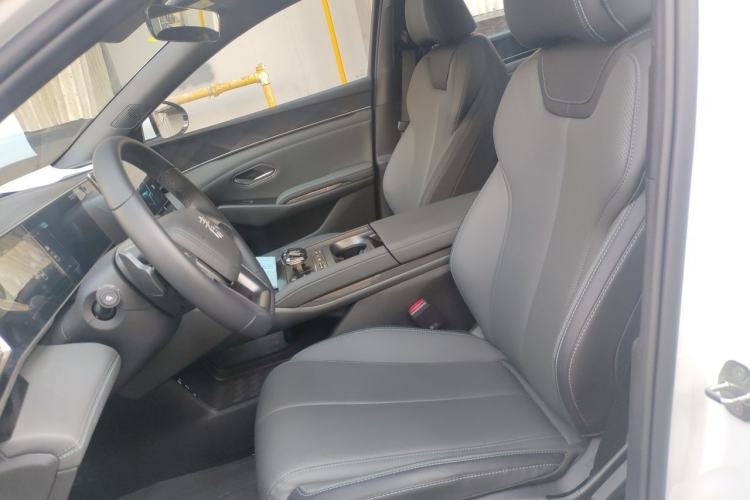 Used BYD Qin L 2025 DM-i Smart Drive 80KM Leading Model Left Front Seat
