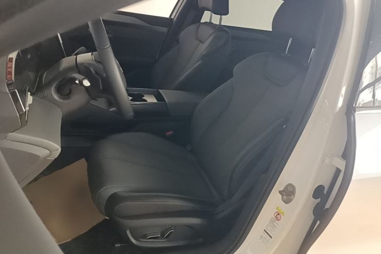 Used BYD Qin L 2025 EV 545KM Beyond Version Left Front Seat
