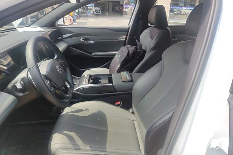 Used BYD Qin L 2025 EV 545KM Beyond Version Left Front Seat