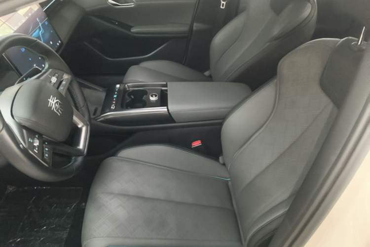 Used BYD Qin L 2025 EV 545KM Excellence Edition Left Front Seat